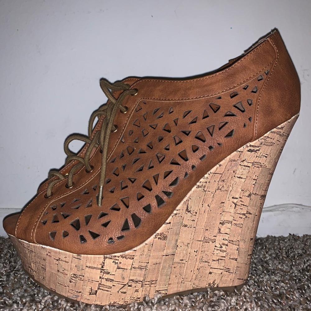 Brown wedges